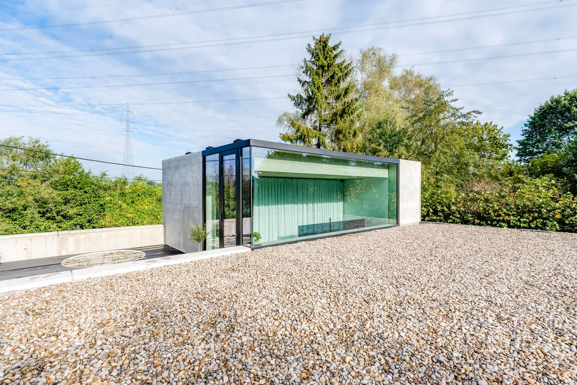 Grote aluminium schuiframen in Waasmunster